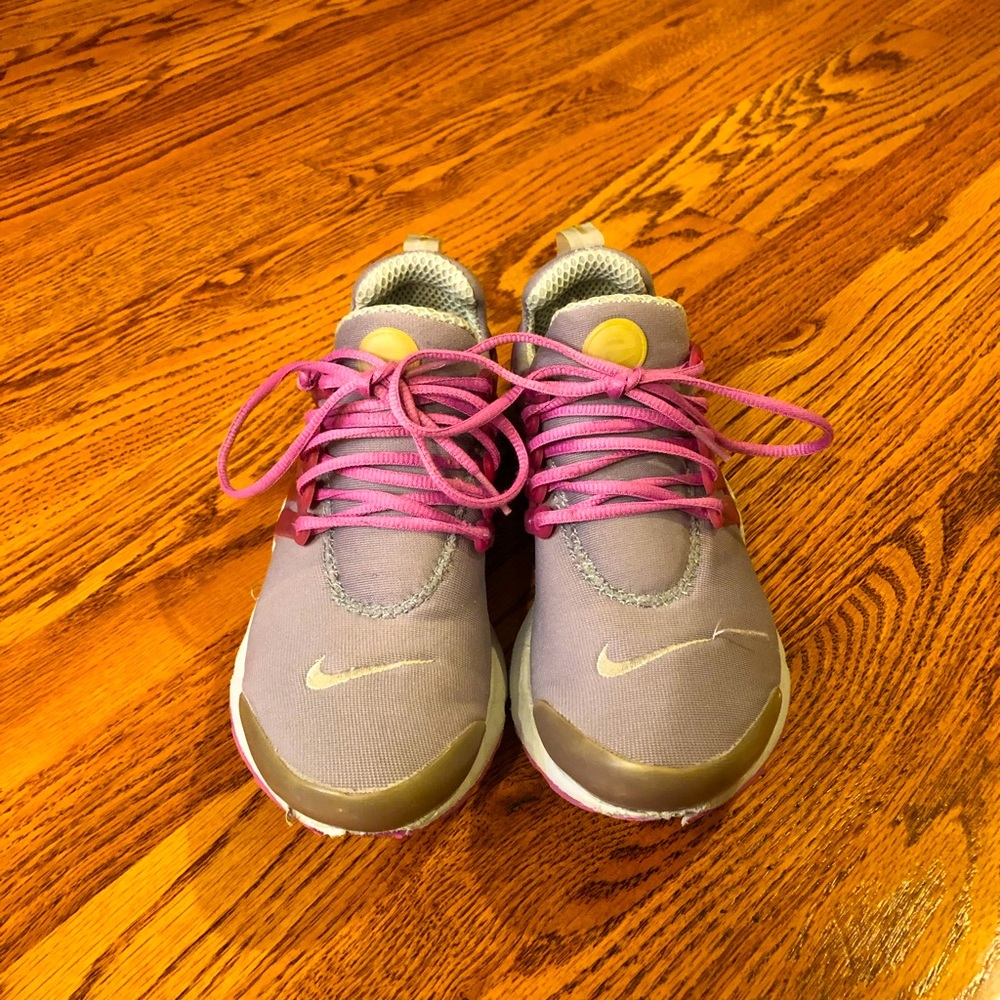 Retro Nike Sneakers
